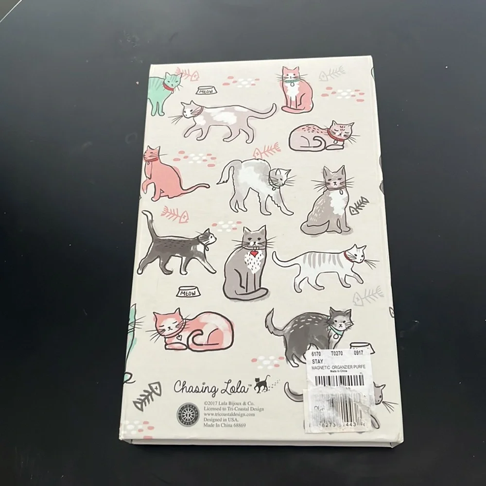 3-fold Cat Organizer!